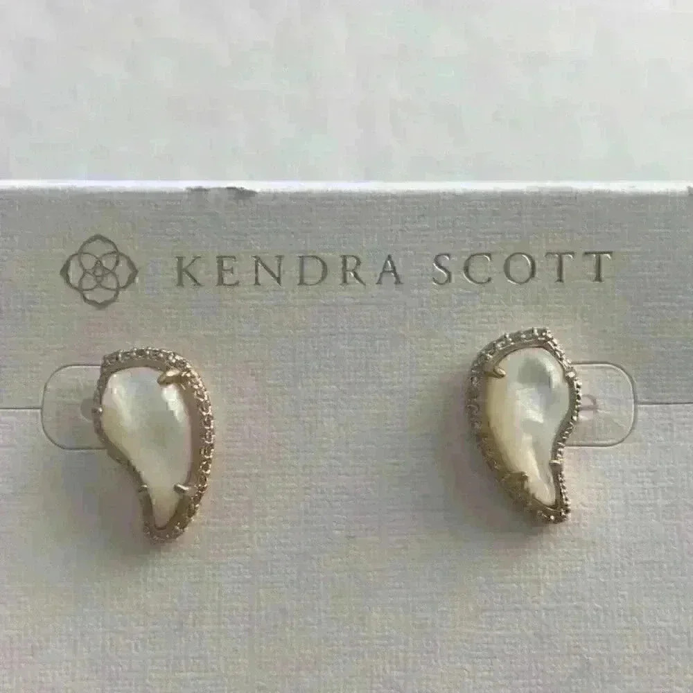 Kendra Scott new Temple in Ivory/blush gold - Picture 8 of 8